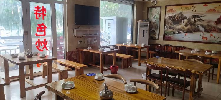 这家好商务酒店(临沂沂南铜井镇竹泉村景区店)图片