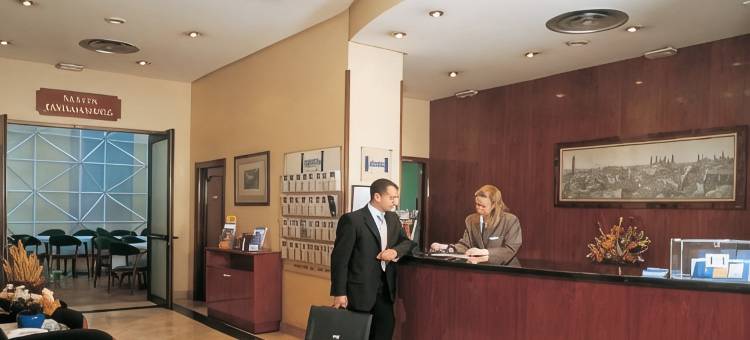 萨拉戈萨中心霍斯波利亚酒店(Hesperia Zaragoza Centro)图片