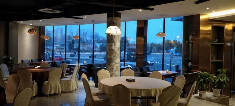 杭州全悦艺术酒店(杭州龙湖紫荆天街三墩地铁站店)图片