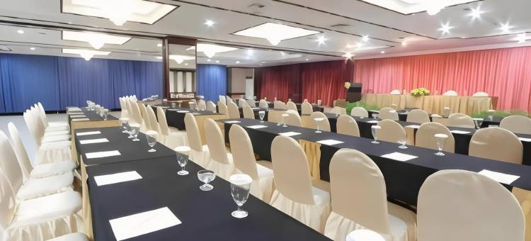 玛琅丽晶花园酒店(Regent's Park Hotel at Kayutangan Malang)图片