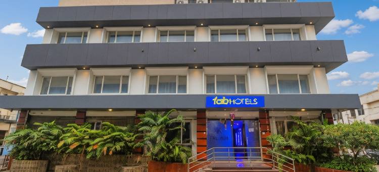 Fabhotel Keerthi的Anupama(FabHotel Keerthi's Anupama - Nr Indira Gandhi Stadium)图片