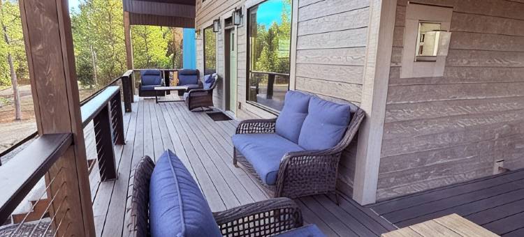 带门廊的森林度假4卧室3浴室新建木屋，WiFi、空调(Newly built Porchside Forest Getaway 4-bedroom 3-bath cabin WiFi, AC.)图片