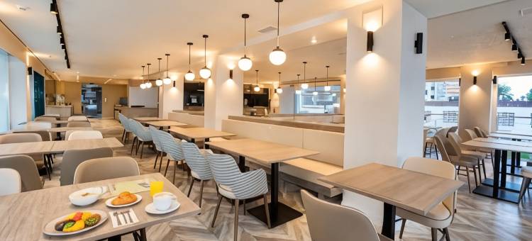 玛丽亚克里斯蒂娜酒店(Hotel María Cristina)图片