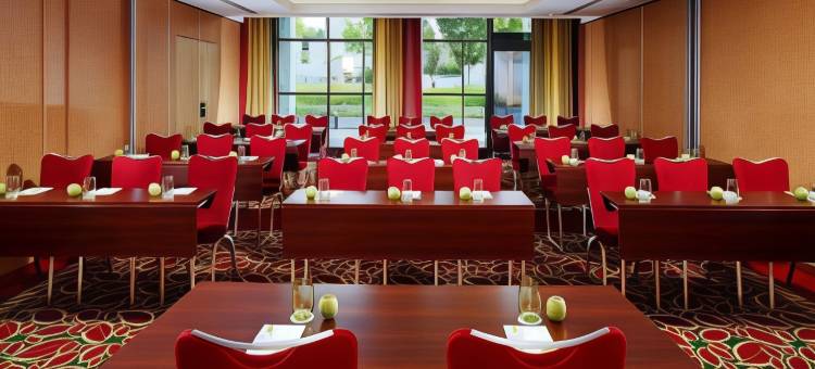 巴黎拉德芳斯西-科龙布万怡酒店(近电车T2线)(Courtyard Paris la Defense West - Colombes)图片