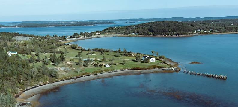 Cobscook Look-Out and Roosevelt Barn图片