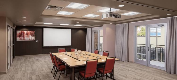 巴吞鲁日市区万怡酒店(Courtyard Baton Rouge Downtown)图片