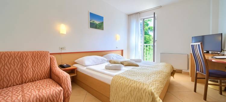 德拉兹卡路瓦卡度假别墅酒店(Villa Lovorka - Hotel Resort Dražica)图片