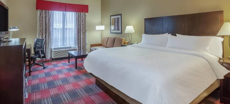 智选假日套房酒店草地滚球场(Holiday Inn Express & Suites BOWLING GREEN by IHG)图片