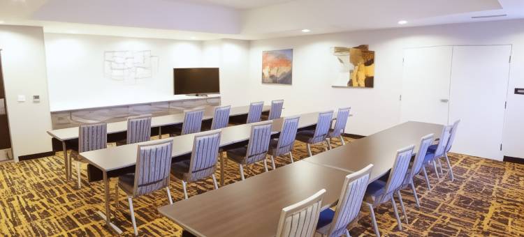 森林之城欢朋套房酒店(Hampton Inn & Suites Forest City)图片