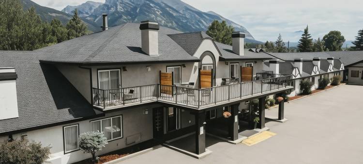 北风坎莫尔酒店(Northwinds Hotel Canmore)图片