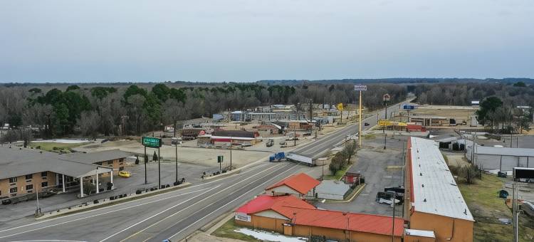 温德姆戴斯酒店 卡多山谷 阿卡德尔菲亚(Days Inn by Wyndham Caddo Valley Arkadelphia)图片