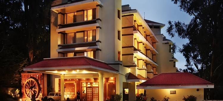 乌塔卡蒙德翡翠公园酒店(Gem Park Ooty)图片