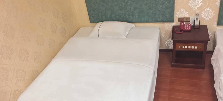 广州顺利酒店(聚龙地铁站店)图片