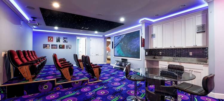 Music Bowling Villa · Heated Pool · Home Theater · Wall-to-Wall TV · Sleeps 40图片