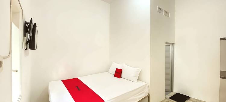 岩望新客运站红多兹酒店(RedDoorz near Terminal Baru Pasuruan)图片