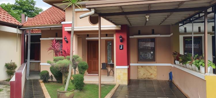 Bojong Homestay Syariah Tasikmalaya 4Br (Whole House) 8-Persons图片