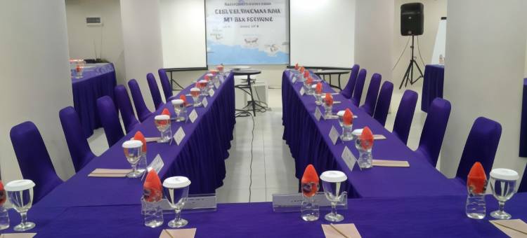 金域优质大堂酒店(Royal Hotel n' Lounge)图片