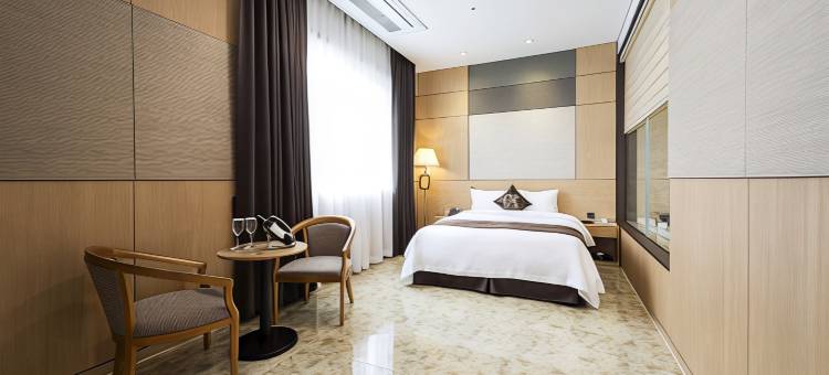 金河酒店(Gold River Hotel)图片