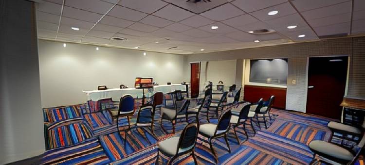 希尔顿欢朋套房酒店-诺福克机场(Hampton Inn & Suites Norfolk-Airport)图片