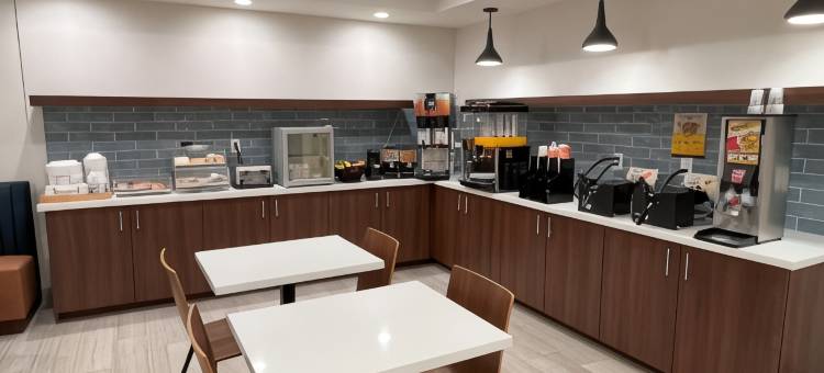 High Point Inn & Suites图片