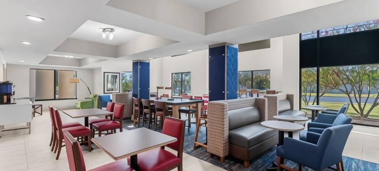 智选假日套房酒店奥斯汀日落谷(Holiday Inn Express & Suites Austin SW - Sunset Valley)图片