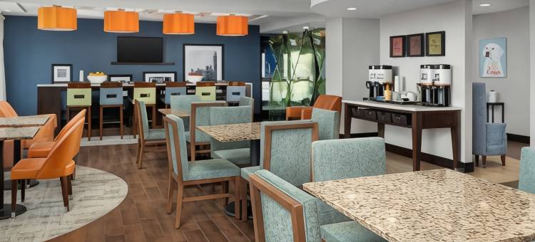 诺克斯维尔/柯林顿 I-75 希尔顿欢朋酒店(Hampton Inn Knoxville/Clinton I-75)图片