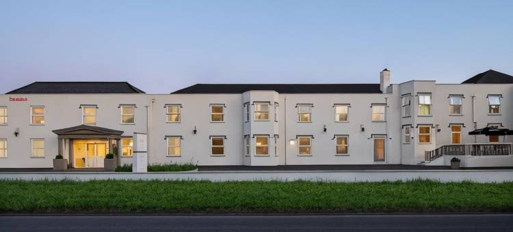 查尔顿汉姆温德姆华美达酒店(Ramada by Wyndham Cheltenham)图片