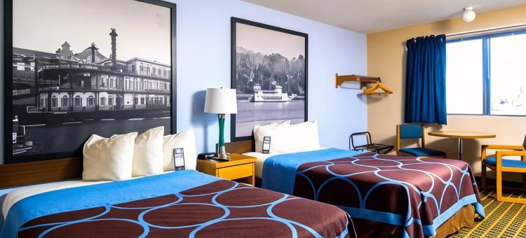 伯灵顿温德姆速8酒店(Super 8 by Wyndham Burlington)图片