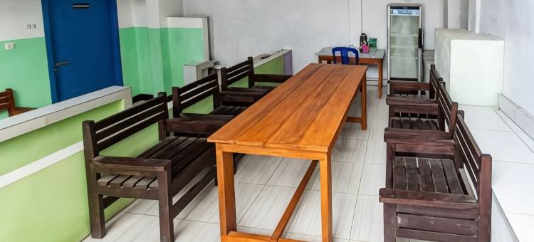 OYO 93359 Kawi的家庭旅馆(OYO 93359 Kawi Homestay)图片