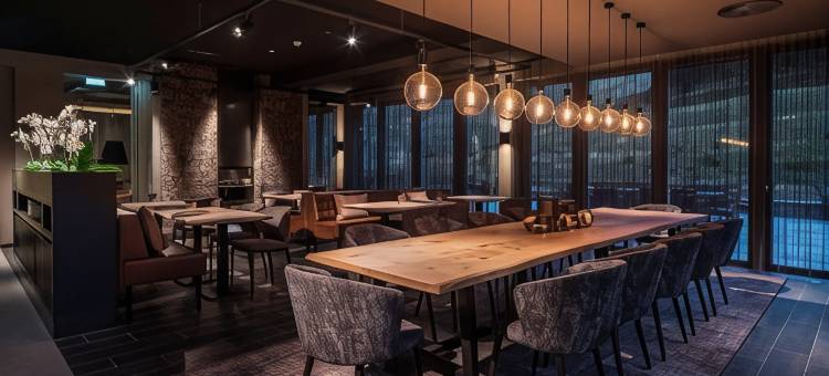 瓦尔斯纯粹度假村(AlpenParks Hotel & Apartment Arlberg Warth Mit Pool)图片