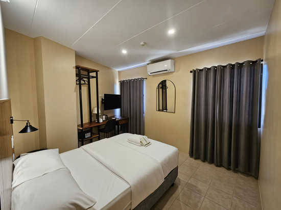 宿务彭西翁广场酒店-由海福客房管理