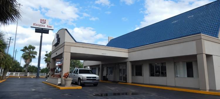 普兰特城骑士酒店(Knights Inn Plant City)图片