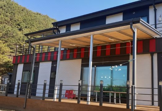 Muju Chiryeon Valley Pension Hotel Overview