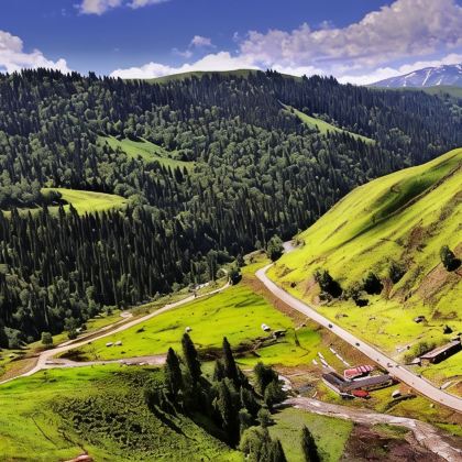 新疆乌鲁木齐+喀纳斯景区+世界魔鬼城+赛里木湖+那拉提旅游风景区10日9晚私家团