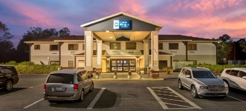 沃库拉贝斯特韦斯特优质套房酒店(Best Western Wakulla Inn  Suites)图片