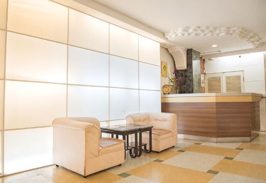 Ezstay HotelHotel Overview