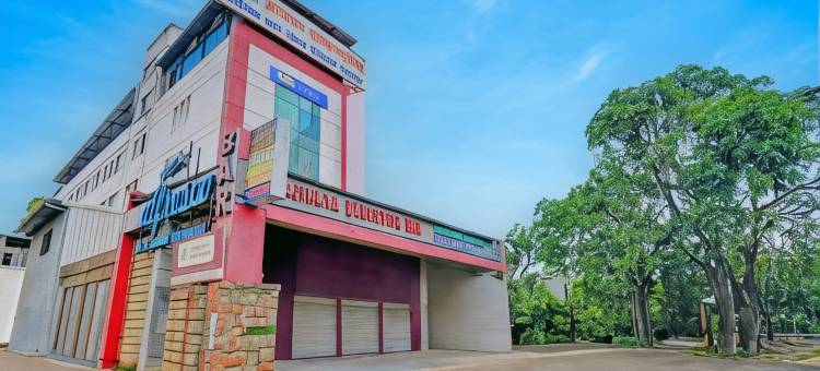 Fabhotel 阿金卡行政酒店(FabHotel Ajinkya Executive)图片