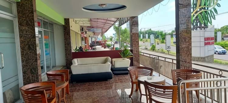 红多兹酒店-近梭罗国际机场(RedDoorz Near Bandara Adi Soemarmo Solo)图片