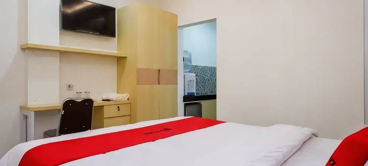 RedDoorz Plus near Pasar Gede Solo图片
