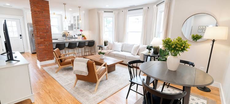 纽黑文安妮女王: 耶鲁大学 & Downtown 宽敞度假屋(The Queen Anne: Spacious New Haven Retreat, Close to Yale & Downtown)图片