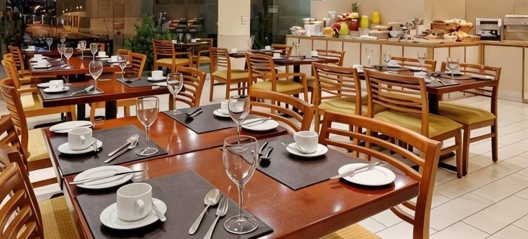 圣地亚哥机场航站楼假日酒店(Holiday Inn SANTIAGO - AIRPORT TERMINAL by IHG)图片