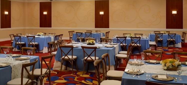 克里夫兰机场温德姆酒店(Wyndham Cleveland Airport)图片