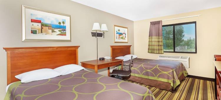 蒂尔顿-威尼皮索科湖速8酒店(Super 8 by Wyndham Tilton/Lake Winnipesaukee)图片