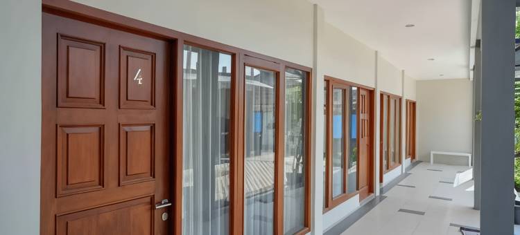 红多兹酒店-近布洛拉克里多索诺体育场(Reddoorz Near Stadion Kridosono Blora)图片