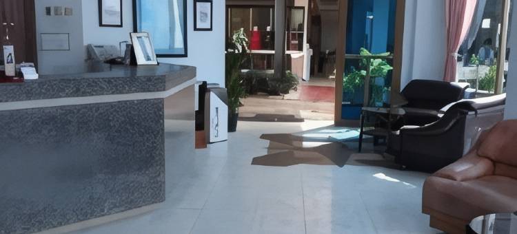 布吉特克那利酒店和餐厅(Bukit Kenari Hotel & Restaurant)图片