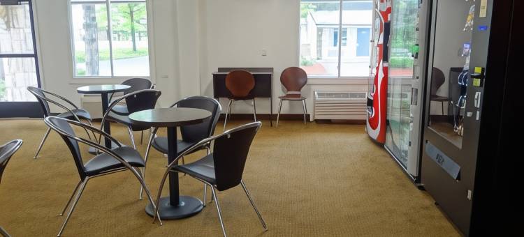 伊利6号汽车旅馆(Motel 6 Erie, PA)图片