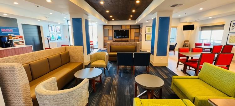 萨利纳斯智选假日酒店(Holiday Inn Express & Suites Salinas)图片