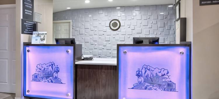 帕勒斯坦温德姆速 8 酒店(Super 8 by Wyndham Palestine TX)图片