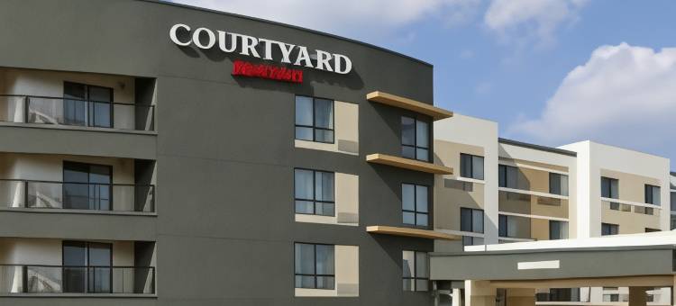罗利北/三角镇中心万怡酒店(Courtyard Raleigh North/Triangle Town Center)图片