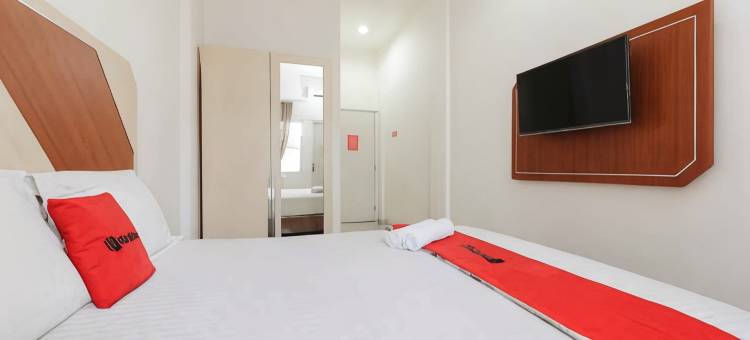 RedDoorz at Jatiwaringin Near Exit Toll Pondok Gede图片